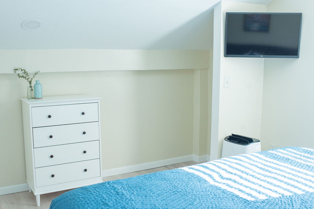 Secondary bedroom TV