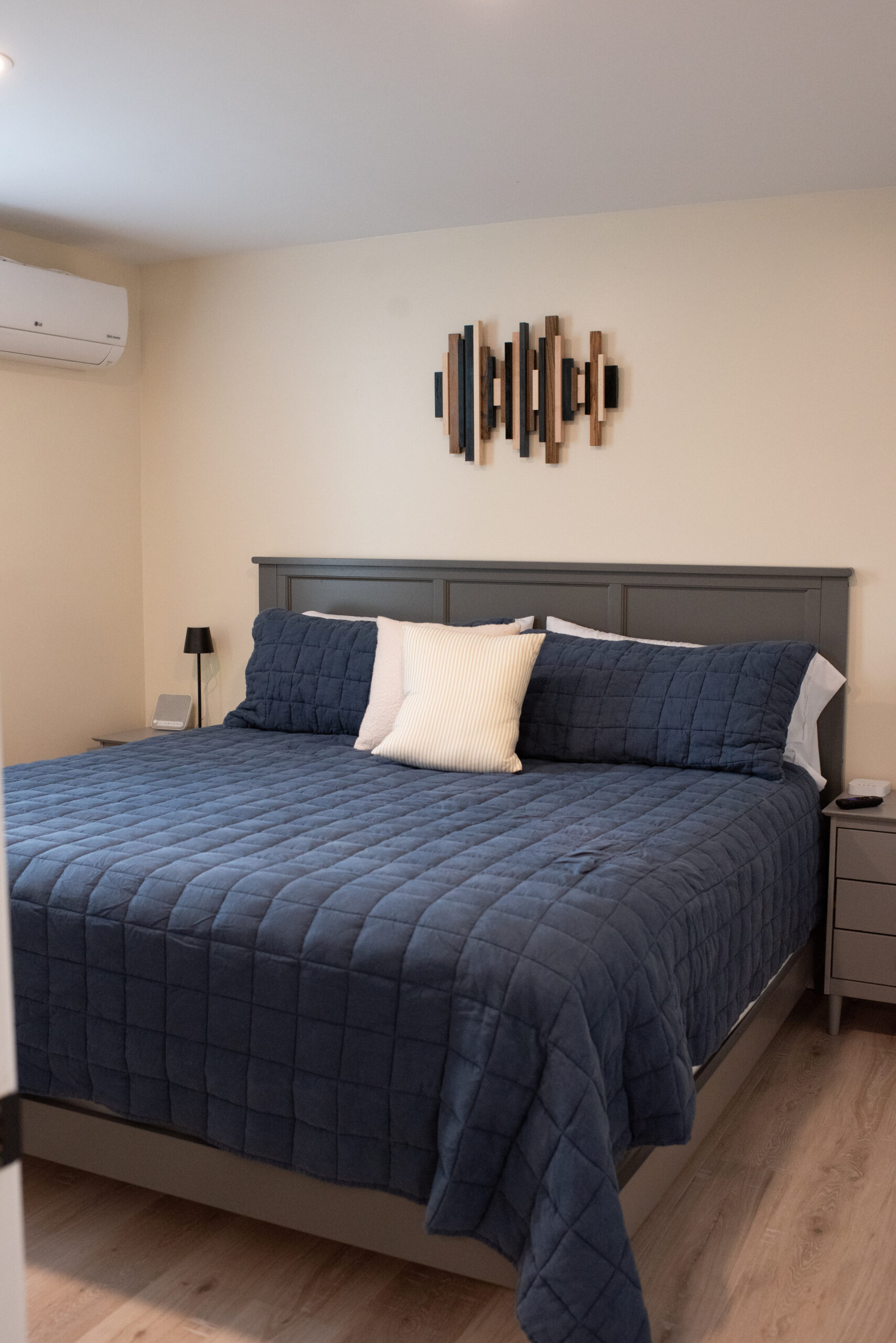 Secondary bedroom